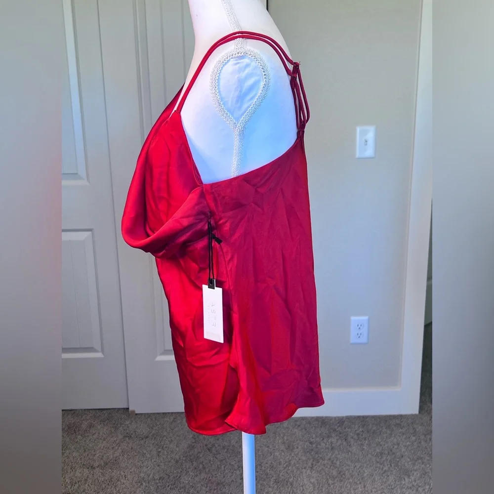 NWT Astr Jenah One-Shoulder Satin Top Adjustable Straps Sz Large - Picture 4 of 13
